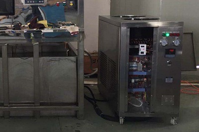 風冷式冷水機組風扇不運行是什么原因？